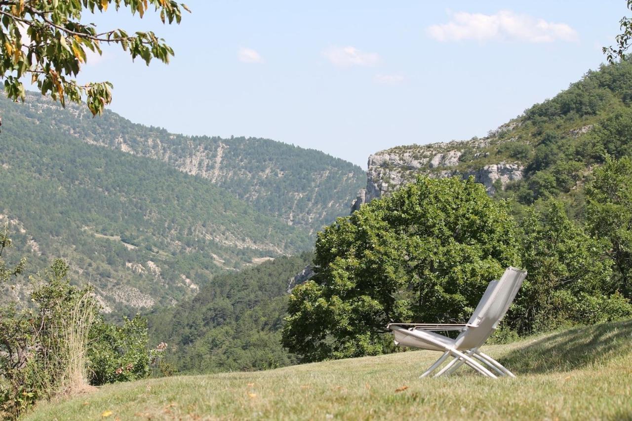 Bed and Breakfast Entre Terre Et Ciel Rémuzat Zewnętrze zdjęcie